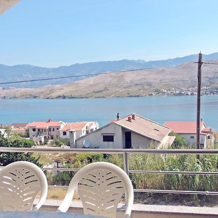 Apartman Husic Паг Екстериор снимка