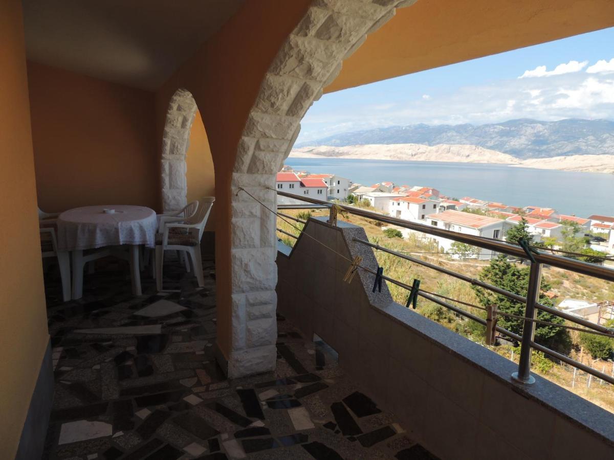 Apartman Husic Паг Екстериор снимка