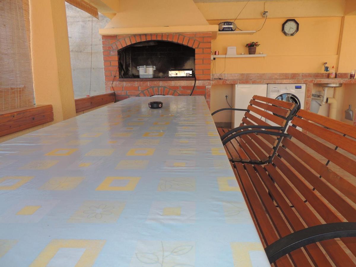 Apartman Husic Паг Екстериор снимка