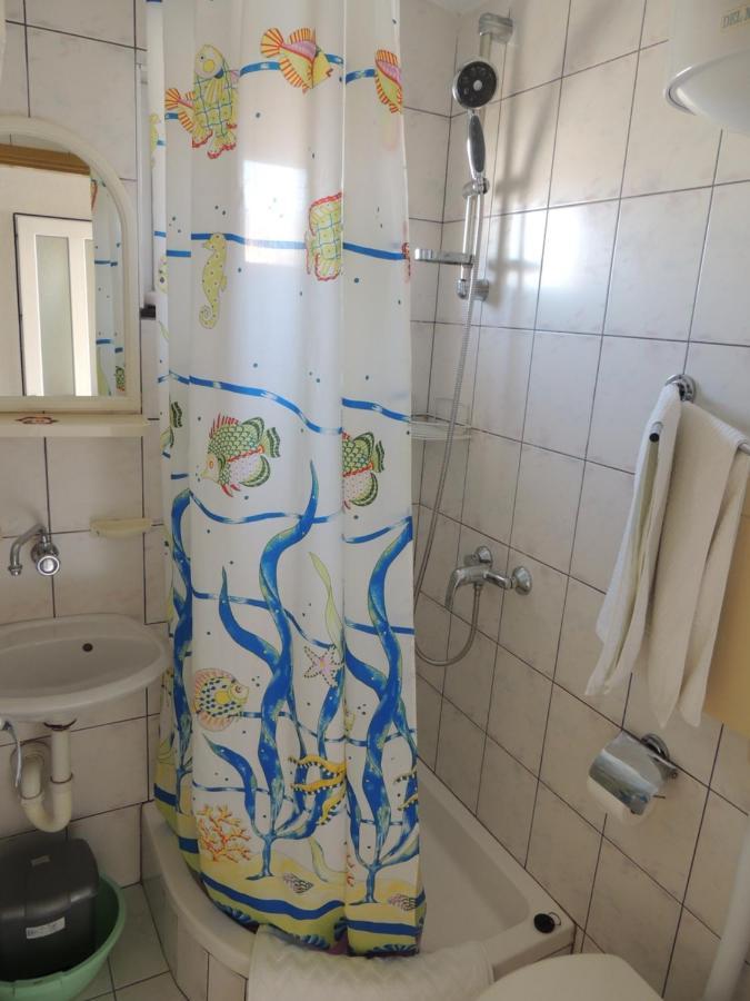 Apartman Husic Паг Екстериор снимка