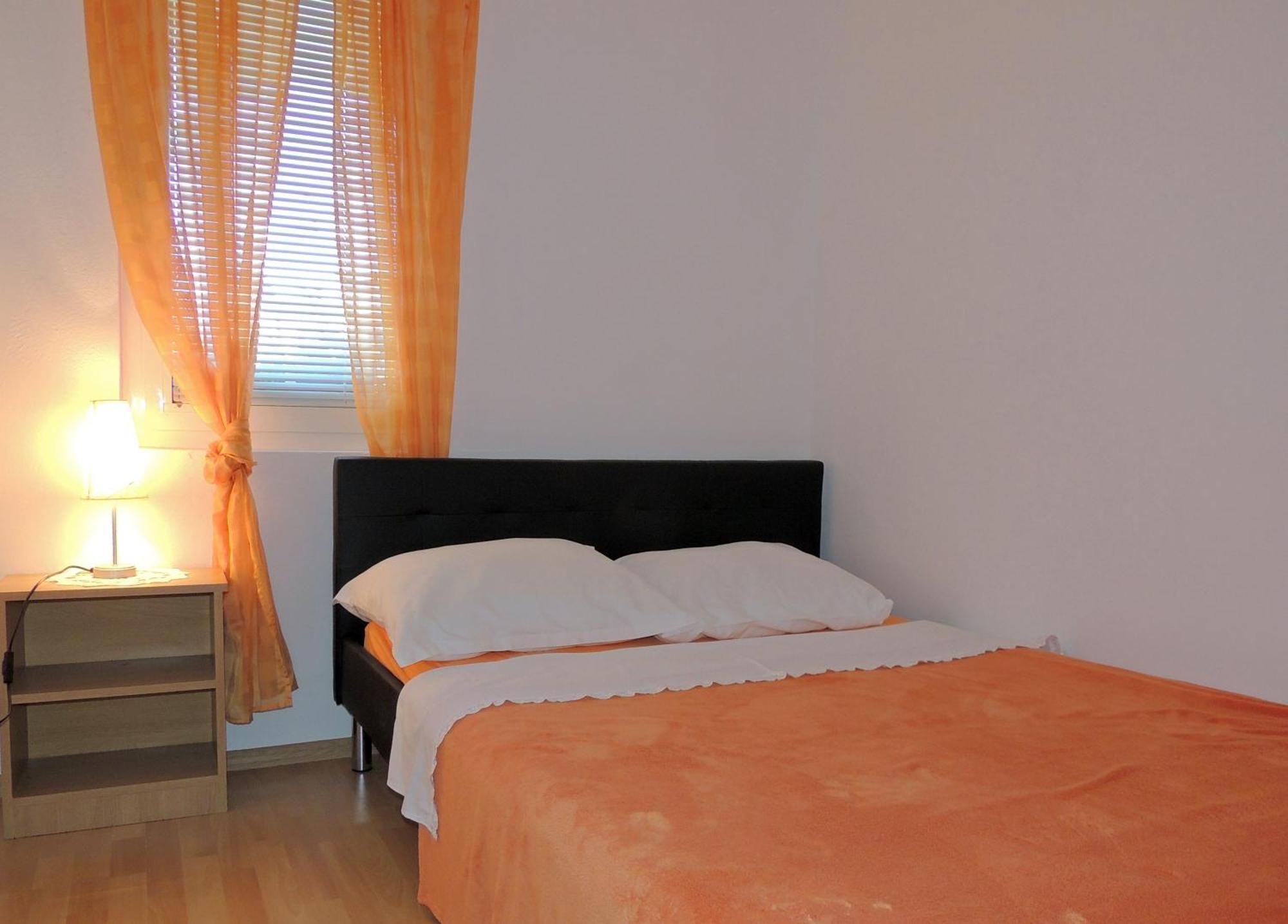 Apartman Husic Паг Стая снимка
